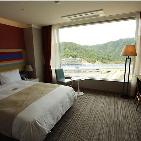 Inje Speedium Hotel & Resort Buitenkant foto