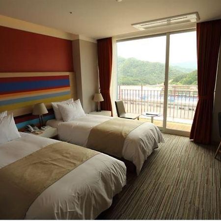 Inje Speedium Hotel & Resort Buitenkant foto