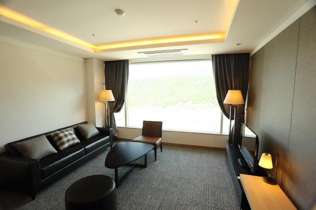 Inje Speedium Hotel & Resort Buitenkant foto