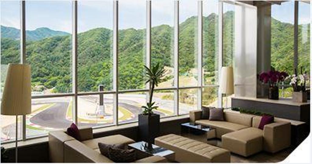 Inje Speedium Hotel & Resort Buitenkant foto