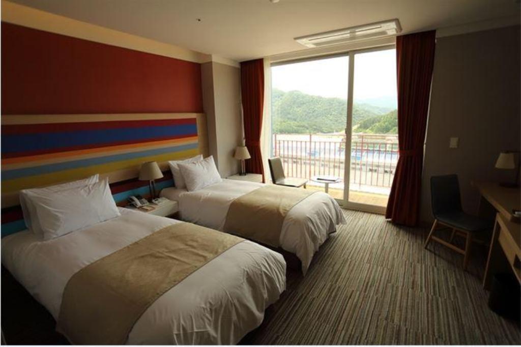 Inje Speedium Hotel & Resort Buitenkant foto